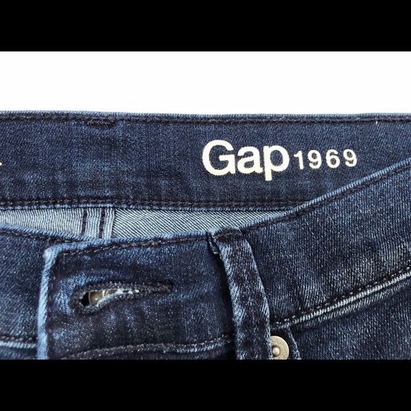 GAP Jeans Girlfriend Cut - Picture 2 of 10